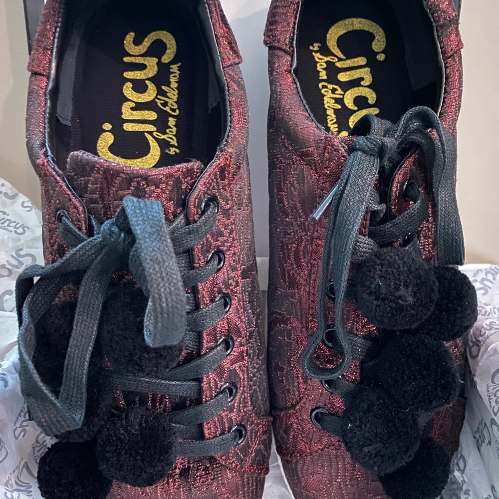 Sam Edelman ‘Circus’ sneakers are a little wide for me. I have very narrow feet.